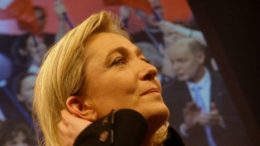 En France, une députée ne reconnaît absolument pas la victoire de Biden