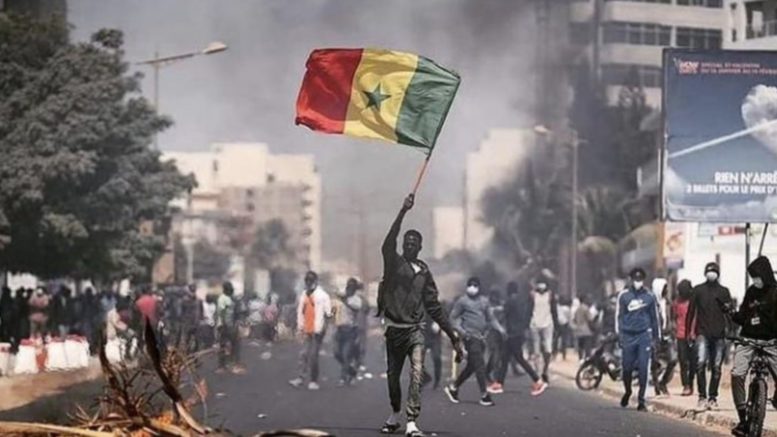 Au Sénégal, le Président restreint l'accès à internet